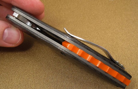 Vendo Navaja Spyderco Rubicon Carbon Fiber.

Largo total: 18,8 cm
Largo de la hoja: 7,7 cm
Grosor de la 00