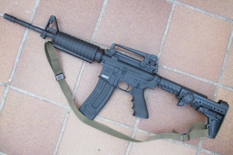 Pongo a la venta mi carabina Chiappa modelo mfour22, con dos cargadores, con culata STAR M93 Modular Carbine 00