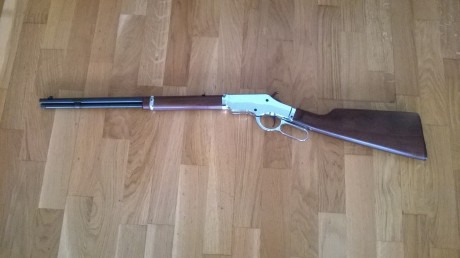 Buenas, vendo esta preciosidad de Carabina del 22 lr, está prácticamente nueva, la compré como capricho 00