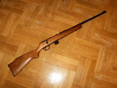 Hola,

en venta. 2 cargadores de 5 y 7 cartuchos.

240 Euros + portes.

Gracias,

ManuM1 02
