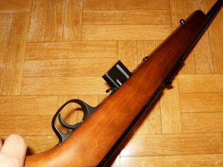 Hola,

en venta. 2 cargadores de 5 y 7 cartuchos.

240 Euros + portes.

Gracias,

ManuM1 00