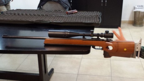 Vendida - Un compañero vende su carabina Anschutz 1813 super match con visor de 32 aumentos o diopter.
 01