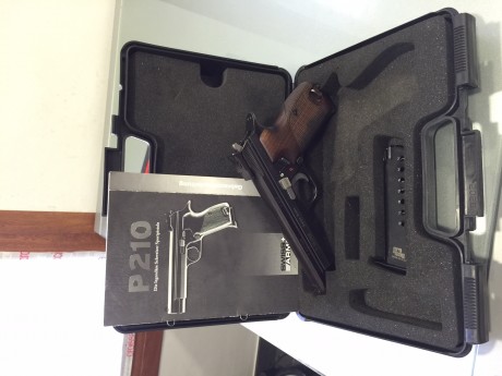 Vendo SIG P-210-6 , poco se puede decir de estas armas que no se haya comentado en este foro . Esta en 10