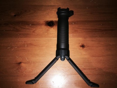 Grip de Asalto HK con Bipode Integrado.
Fabricado por B&T para HK.
Calidad excelente , materiales 00