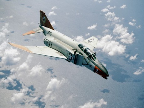 Pues eso, en este hilo pretendo deleitaros como amantes de los aviones de combate que sois muchos, con 72