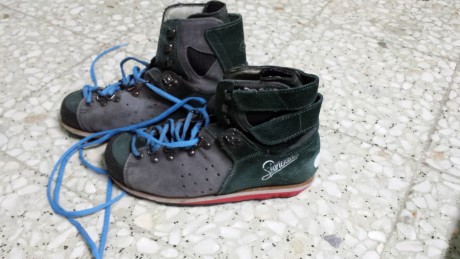 BOTAS ESPECIAKLES TORO EN TRES POSICIONES Y AIRE

Nº 42

PRECIO:40€ 00