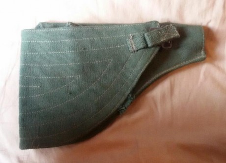 Se vende funda para pistola del ejercito. Se pueden enviar mas fotos por whatsapp. Creo que es de una 00