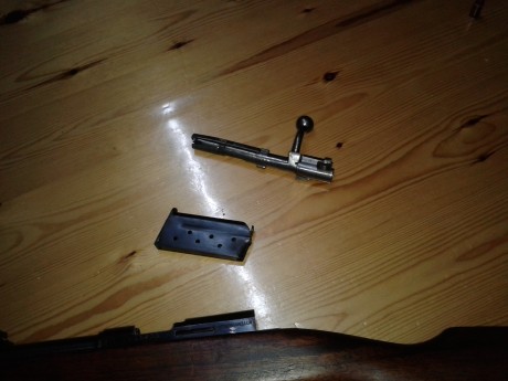 SE VENDE CARABINA DESTROYER DEL 9 PARA BELLUN MADERAS BIEN TIRO BIEN ESTADO SE PUDE VER EN LAS FOTOS 
ESTA 01