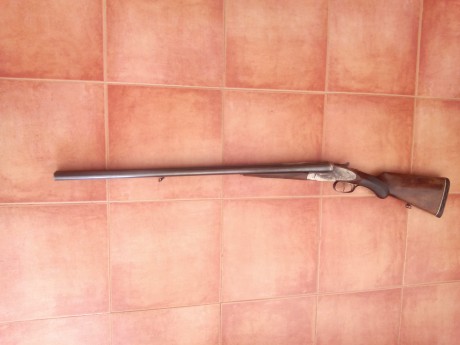 Hola amigos, vendo escopeta de perrillos S.B. del 16. en perfecto estado. 225€ y una Eusebio Arizada del 01