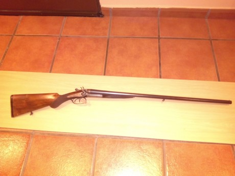 Hola amigos, vendo escopeta de perrillos S.B. del 16. en perfecto estado. 225€ y una Eusebio Arizada del 00