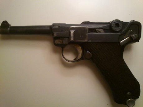 Hola a todos, últimamente ando dándole vueltas a cambiar mi pistola Luger P 08 hecha por Mauser en 1935. 10