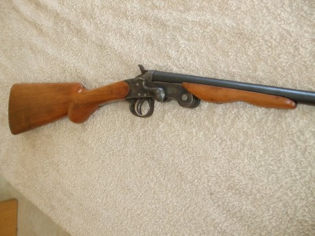 Buenas tardes, quiero vender una escopeta monotiro calibre.410 de la marga EGO.
Es bastante antigua pero 00