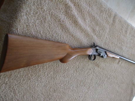 Buenas tardes, quiero vender una escopeta monotiro calibre.410 de la marga EGO.
Es bastante antigua pero 12