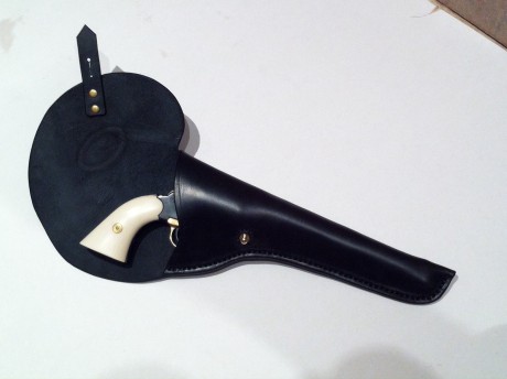 Vendo tres fundas para el Remington 1858 nuevas a 40 € cada una 01