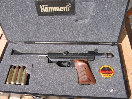  dias.
Sigo con la relación:
Pistola Hammerli CO2 mod. Master, cañón largo, con estuche 175 €, calibre 01