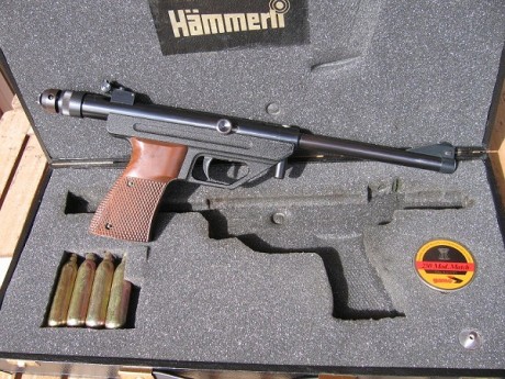  dias.
Sigo con la relación:
Pistola Hammerli CO2 mod. Master, cañón largo, con estuche 175 €, calibre 00