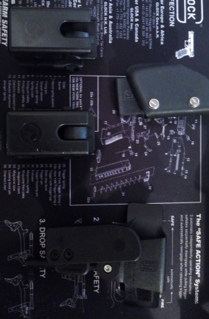 Vendo 3 portacargadores y funda de IPSC para Glock 17

60€ portes inclusos. 00