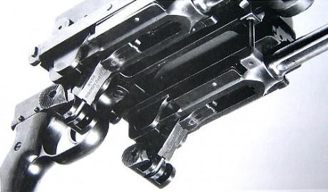 Hace unos días encontré por casualidad en una web extranjera un arma a la venta que hacía muchos años 01