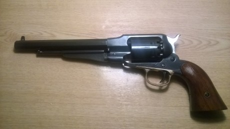 Por no utilizar (Lo mio son las armas largas), vendo este magnifico revolver Remington Pattern de Pedersoli.
Precio 02