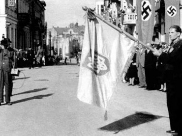 Hace unos días encontré por casualidad en una web extranjera un arma a la venta que hacía muchos años 40