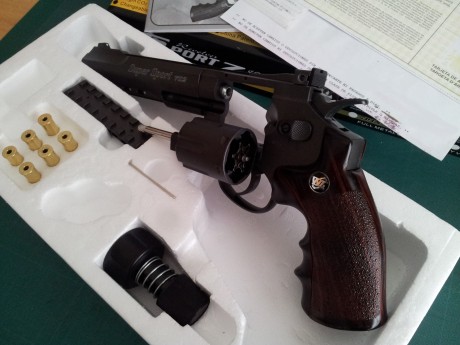Hola,
Cambio revolver de co2 nueva sin estrenar por pistola detonadora tipo glock o glock mini ( se puede 00