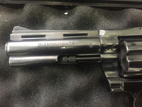 Hola vendo COLT DIAMONDBACK 4", calibre .38spl, capacidad 6, el arma está en pfecto uso y bien cuidada, 00