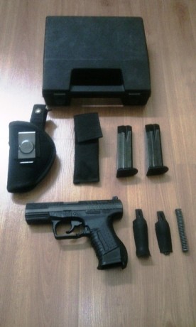 un amigo pone en venta su WALTHER P99, en muy buen estado, tal y como aparece en las fotos, está guiada 01