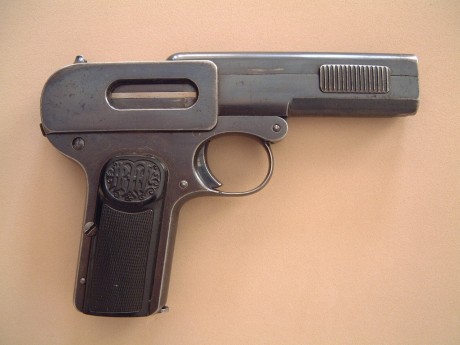 Hace unos días encontré por casualidad en una web extranjera un arma a la venta que hacía muchos años 90
