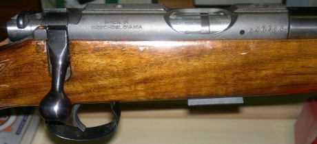 Buenas tardes:

Se vende carabina cerrojo brno 2, calibre 22lr, cargador de cinco cartuchos, precisión 01