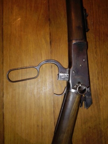 vendo rifle tigre calibre 44-40,esta en perfecto estado,tengo municion ....solo cambiaria por un armero 00