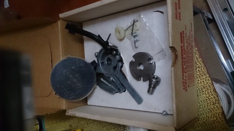 vendo lote maquina recarga lee modelo pro 1000 varios calibres 9m y 38.
precio lote 120€ los dais no estan 02