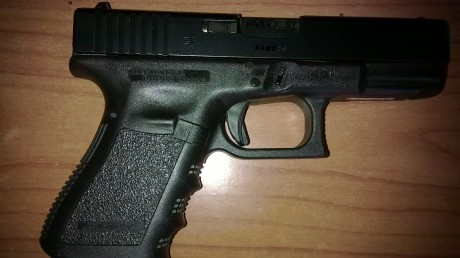 Buenas tardes.
Vendo mi Glock 19 gen3 en magnifico estado, ya se ve en las fotos. Con el arma doy también 101