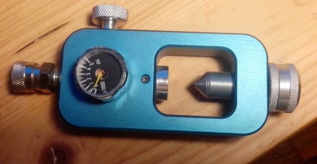 Vendo esta estacion de carga sin uso, cambie la bombona y ya no me vale. 15€ 01