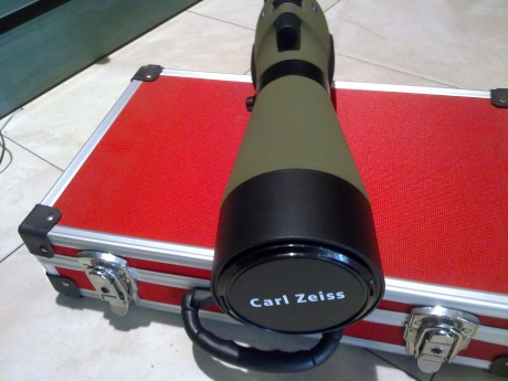 Tiene dos años de antiguedad.Su estado es como se puede apreciar en las fotos,PERFECTO.Cambio por rifle 01