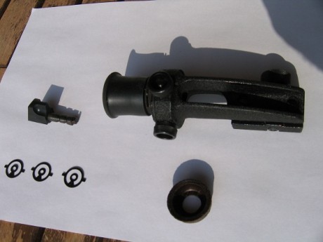 Buenos días.
Sigo con la lista de ventas.
Carabina Haenel mod. 311 con diopter original y algúnos accesorios. 00