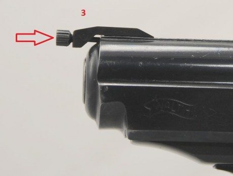 Hace unos días encontré por casualidad en una web extranjera un arma a la venta que hacía muchos años 82