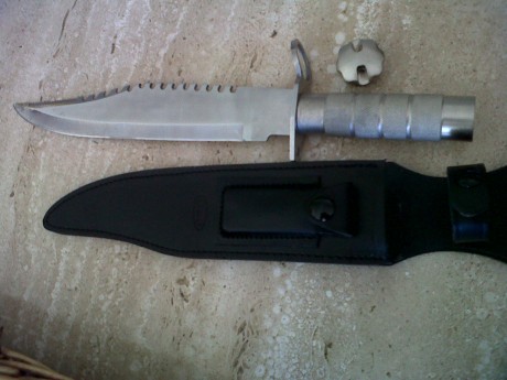 survival inox con rosca    20 euros
vitorinox  royal nueva  estreno,50 euros
LOS DOS POR 40 EUROS INCLUIDOS 02