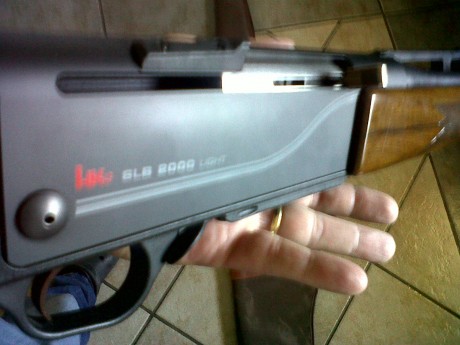 rifle semiaut, hk slb 2000  en calibre  9,3x62
pocos disparos se acepta algun rifle como parte de pago 01