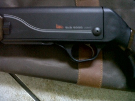 rifle semiaut, hk slb 2000  en calibre  9,3x62
pocos disparos se acepta algun rifle como parte de pago 00
