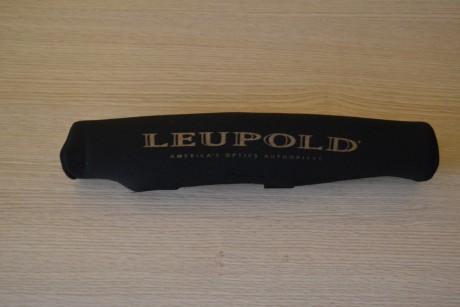 Vendo este visor en perfecto estado con las monturas Apel originales y completas. Estaba montado en un 21