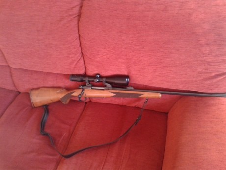 Por falta de uso vendo un ejemplar del mítico Winchester 70, en calibre 338 win mag. El conjunto está 22