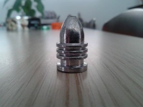 He comenzado a fundir proyectiles minie para mi Springfield 1861.Pese a que fundo todos mis proyectiles 60
