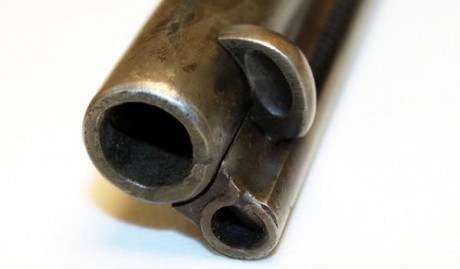 Hola,
 estaba pensando en adquirir un revolver para tirar en Piñal. Hay  dos modelos que me han llamado 81