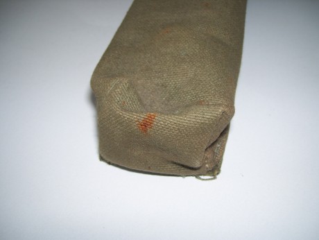 Hola
vendo un bipode para el fusil de asalto Cetme modelo C , esta nuevo sin estrenar con su funda 
tiene 01