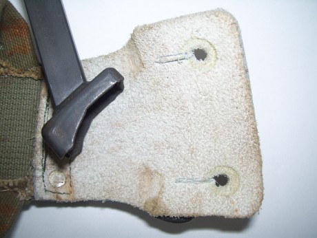 Hola
vendo un bipode para el fusil de asalto Cetme modelo C , esta nuevo sin estrenar con su funda 
tiene 21