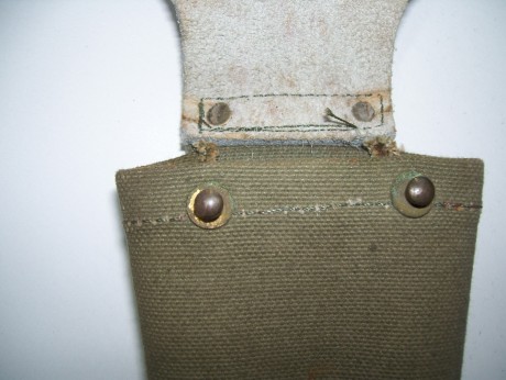 Hola
vendo un bipode para el fusil de asalto Cetme modelo C , esta nuevo sin estrenar con su funda 
tiene 32