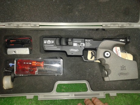 Hola, un amigo me pide que le ponga a la venta su pistola Walther SSP cal.22 lr. Su estado es impecable, 02