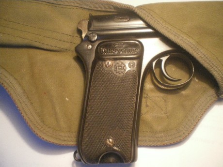 Vendo mi Pistola Campo-Giro de 9mm Largo esta guiada en F y como se puede ver en las fotos esta perfecta 02
