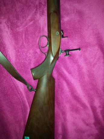 Precioso y preciso rifle . RIFLE CAMBIADO
Rigby fabricado por AMR para Ardesa  en calibre 451. 
Lo vendo 00