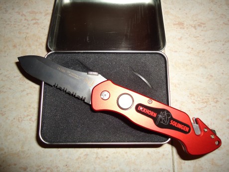 Hola buenas estoy interesado en comprar una navaja táctica haber si me puedes recomendar alguna estoy 60